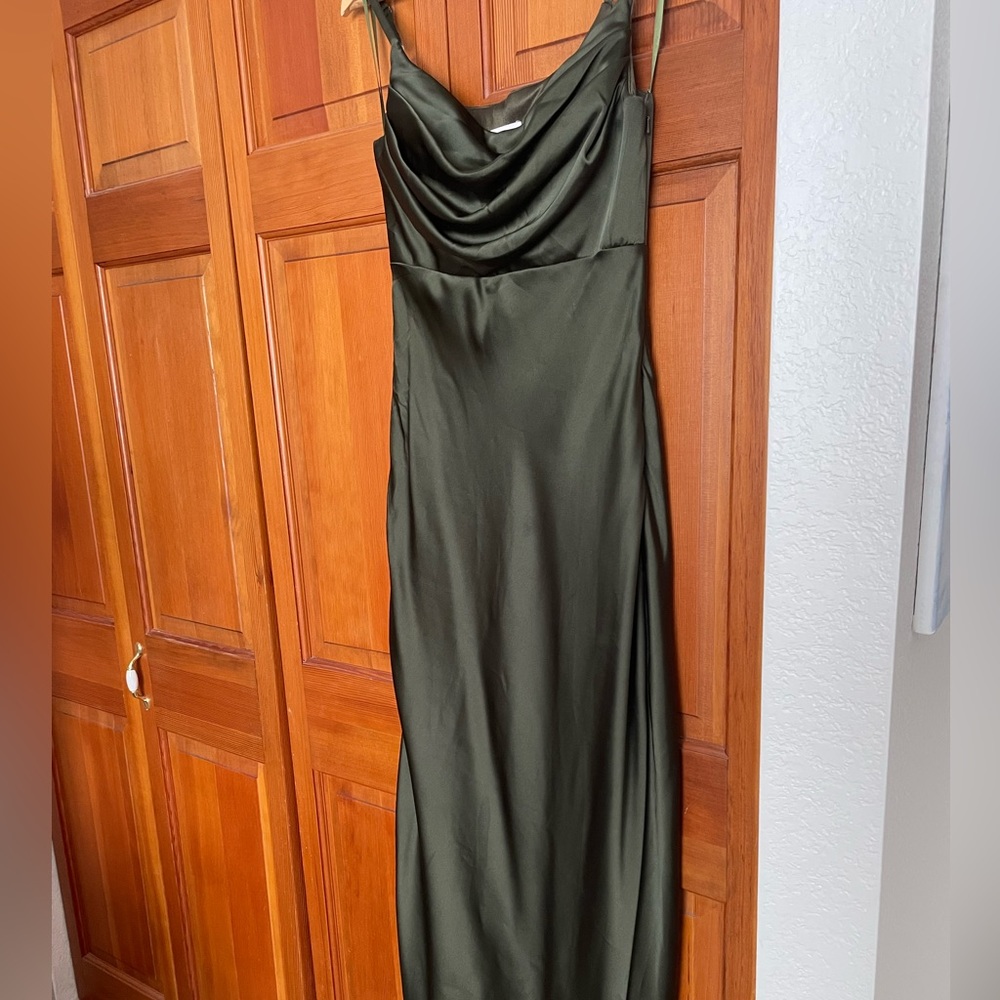 Green (Deep Olive) Revelry Dress, Size 6. Worn once.